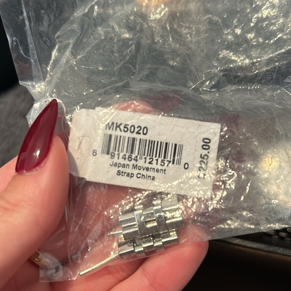 Silver Pearl Face Michael Kors Watch - Picture 5 of 6